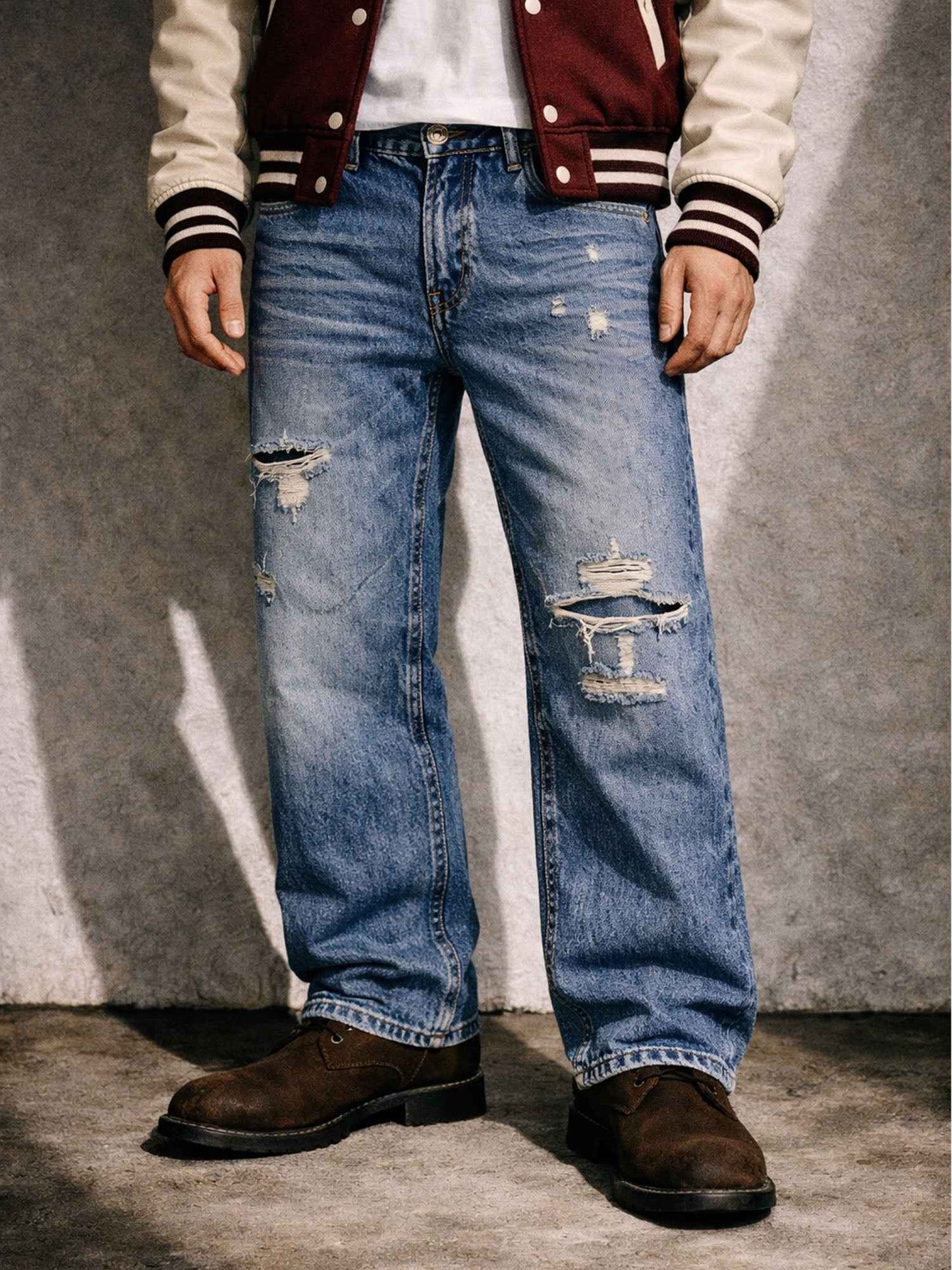 INDIGO DISTRESSED BOOTCUT DENIM