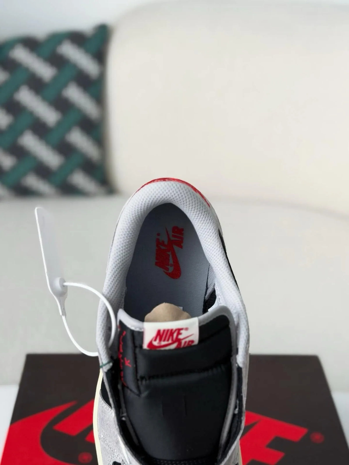 Travis Scott x Air Jordan 1 Low “Black Grey Reverse Swoosh” - OMYGOODS