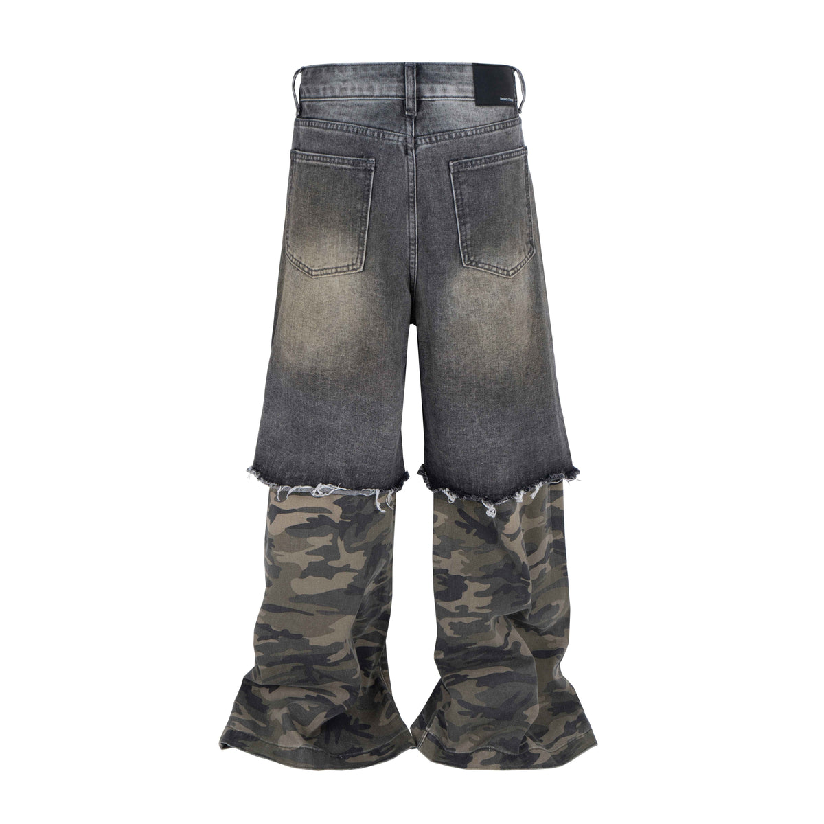 DISTRESSED SPLIT CAMO DENIM