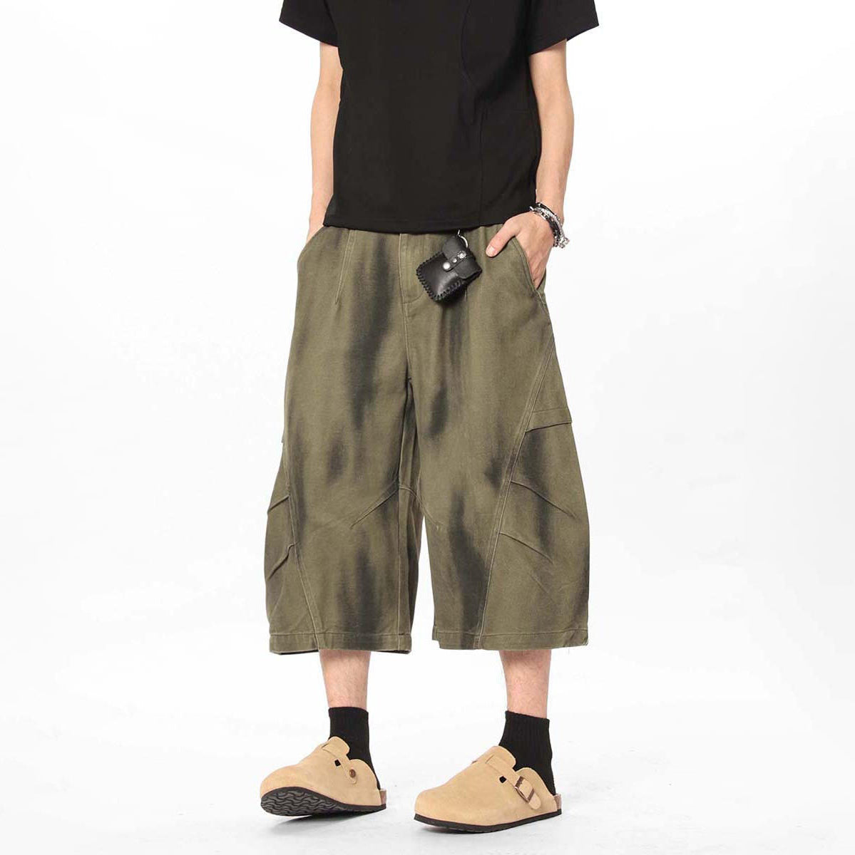 Washed Cargo | Wide-Leg Shorts