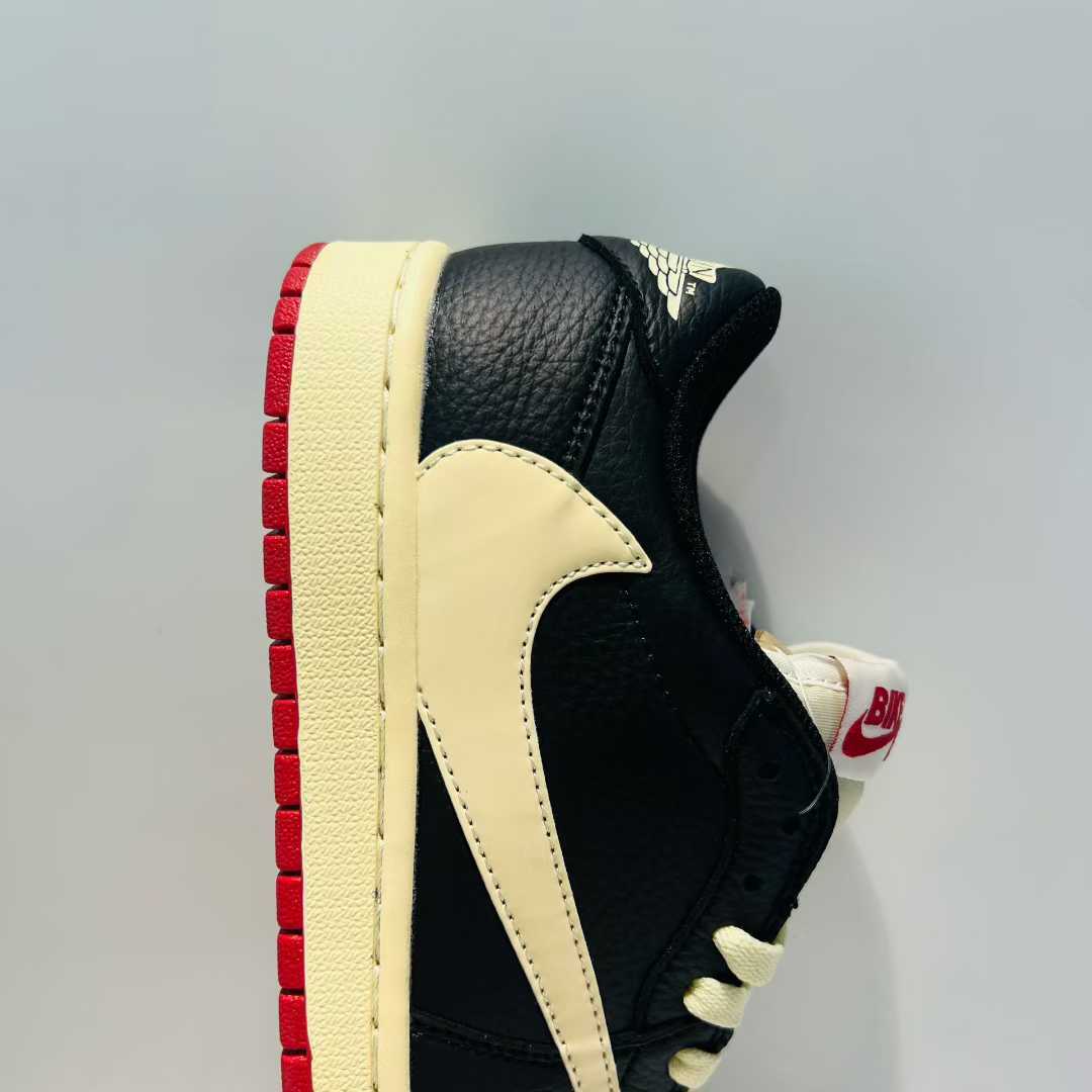 Travis Scott x Air Jordan 1 Low OG - Iconic Streetwear Collaboration - OMYGOODS