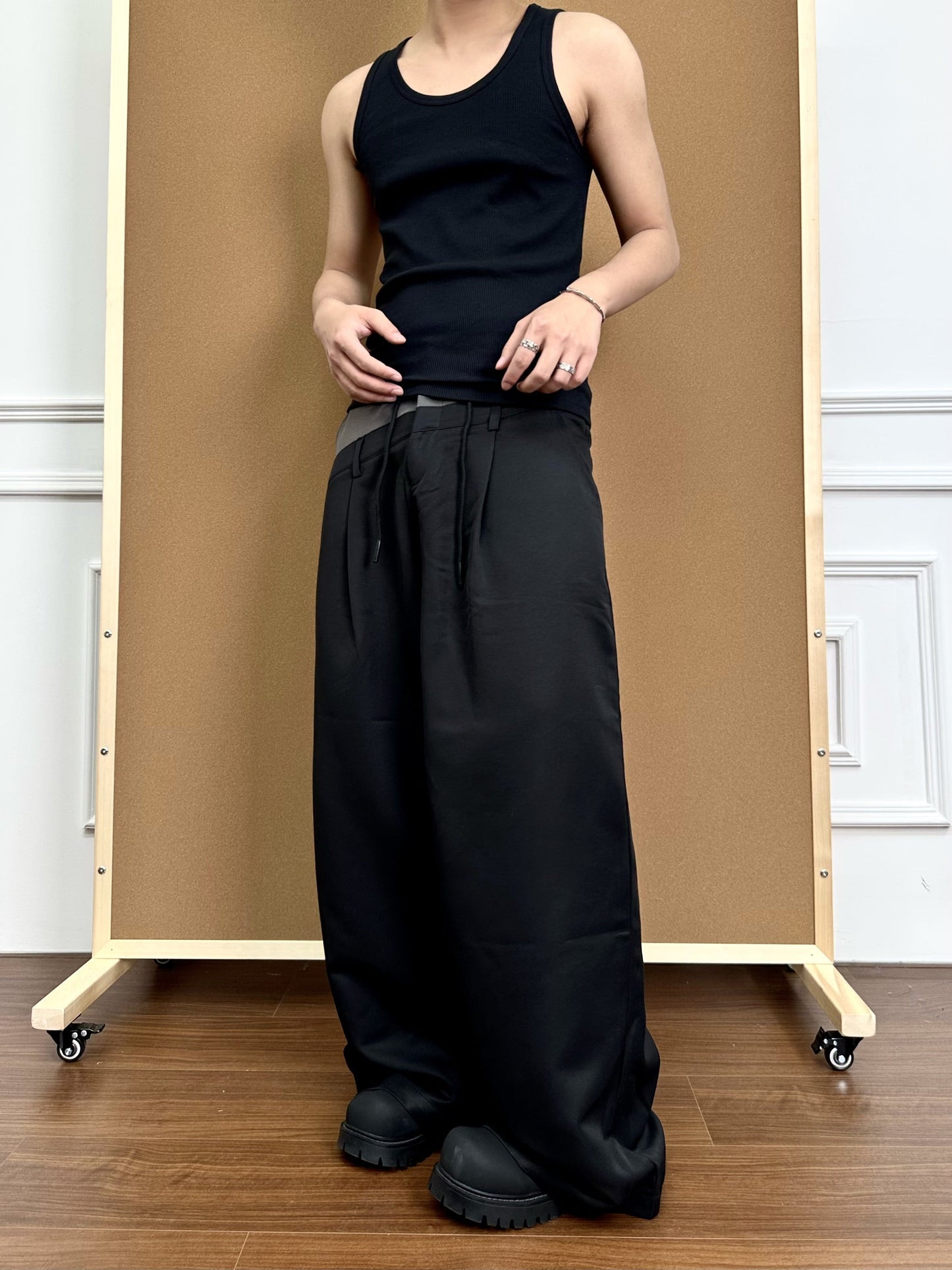 Men's Wide-Legged Black Trousers