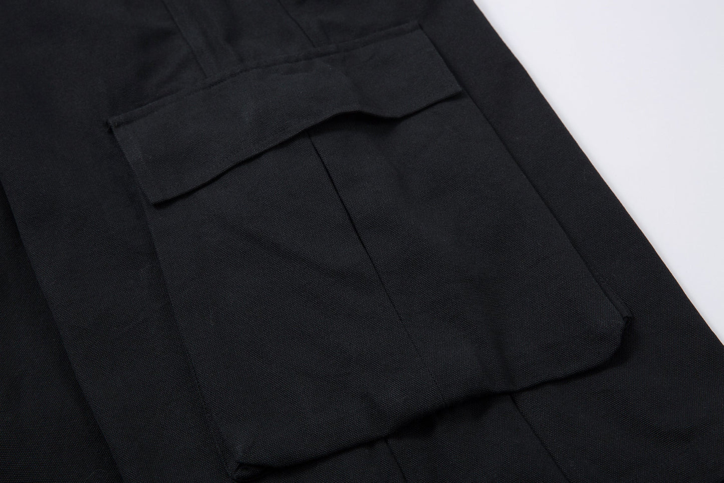 Black utility | cargo shorts