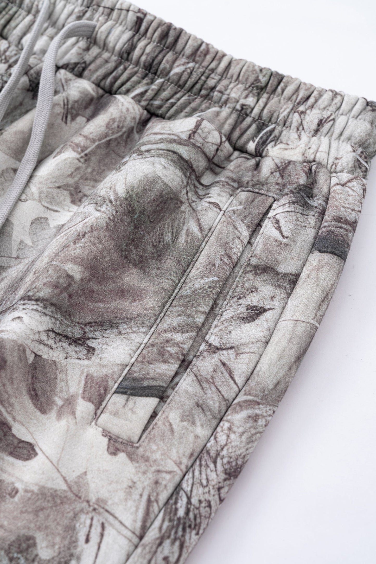 Leaf Camo Pattern | Baggy Pants