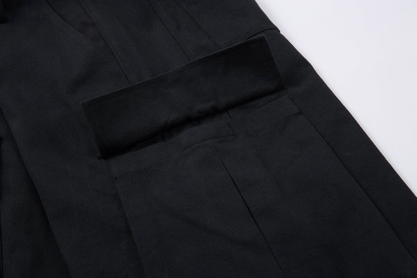 Black utility | cargo shorts
