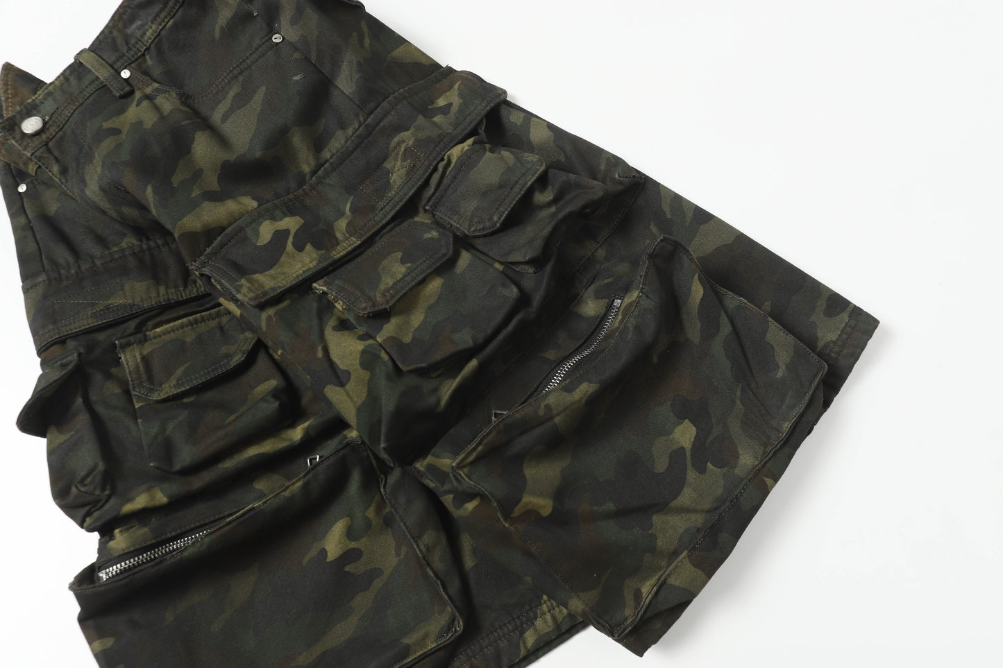 Multi-Pocket | Camouflage Cargo Shorts