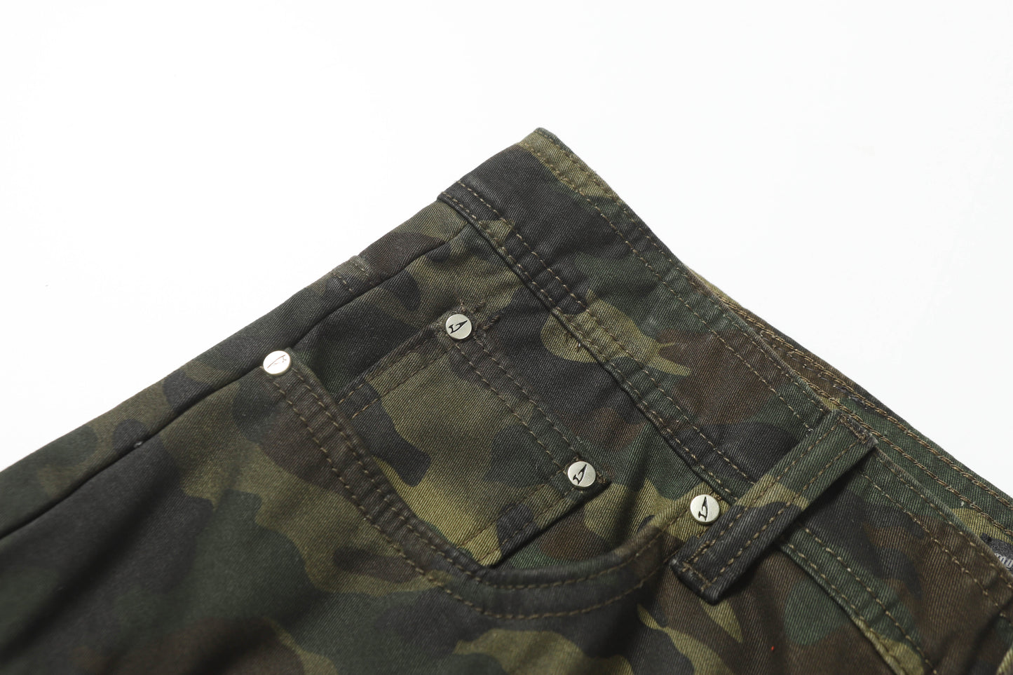 Multi-Pocket | Camouflage Cargo Shorts
