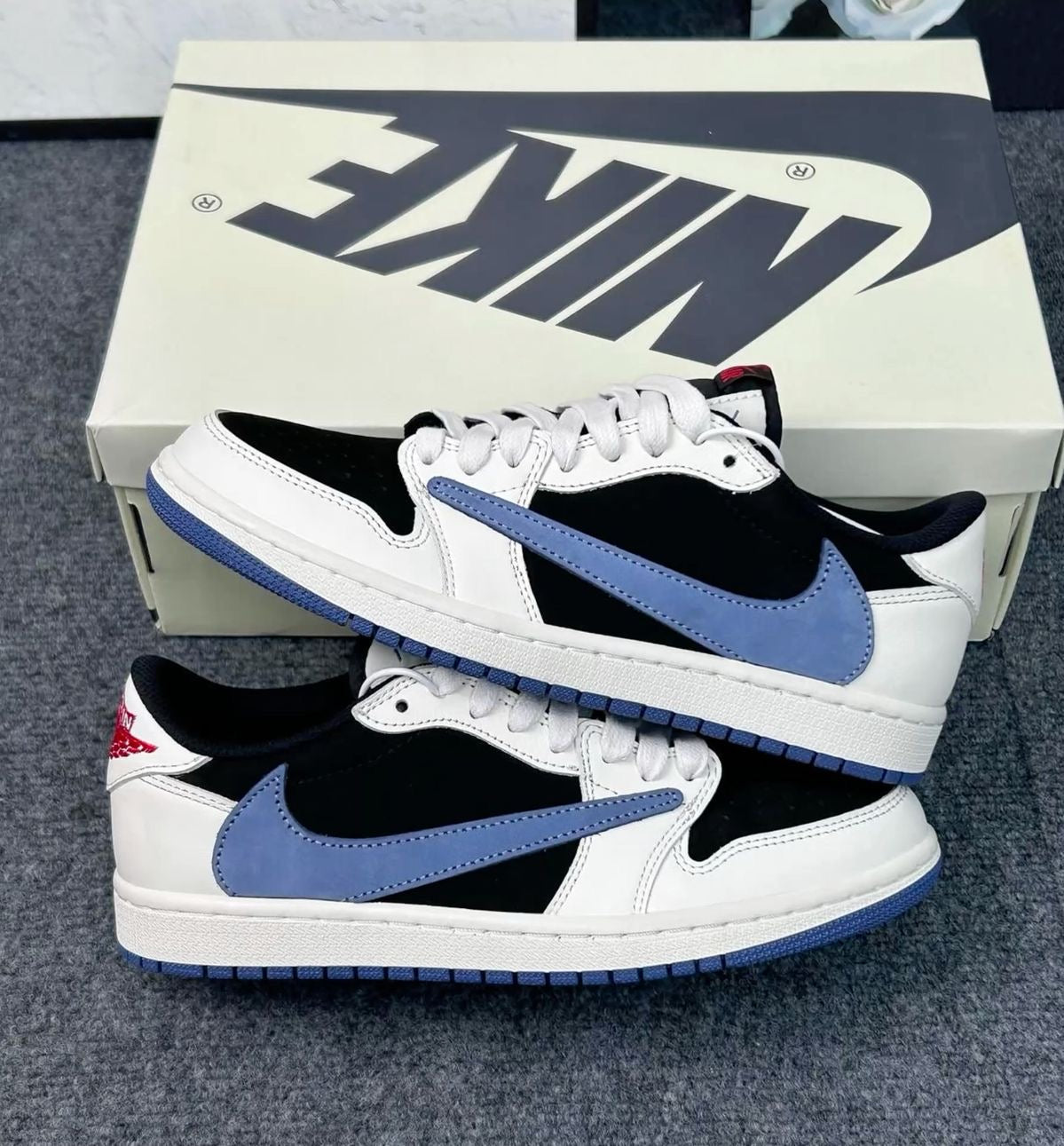 Travis Scott x Air Jordan 1 Low Low Hooked Black Jade - Luxuryurbanwear