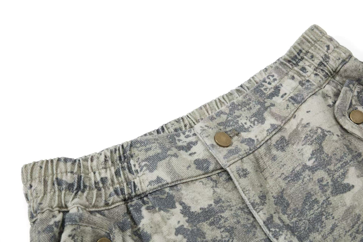 Multi-Pocket Camo Wide-Leg Cargo Pants - OMYGOODS