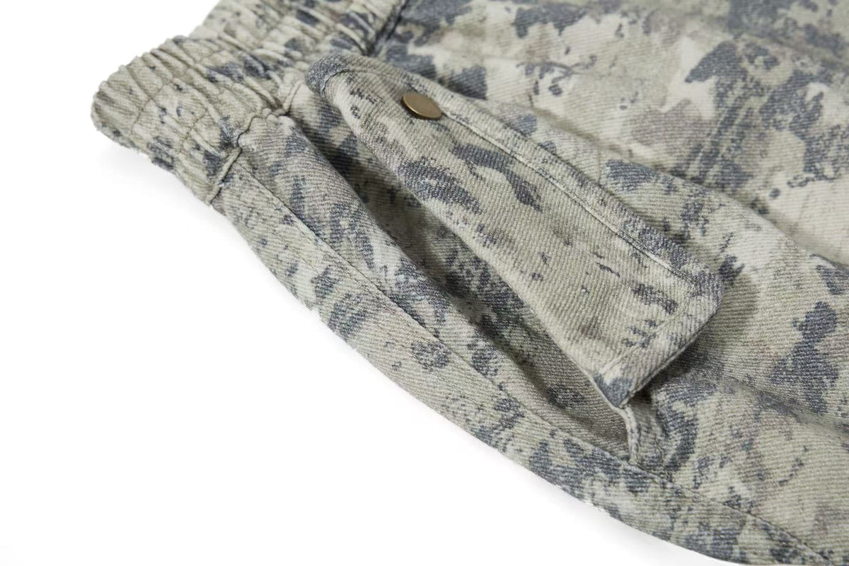 Multi-Pocket Camo Wide-Leg Cargo Pants - OMYGOODS