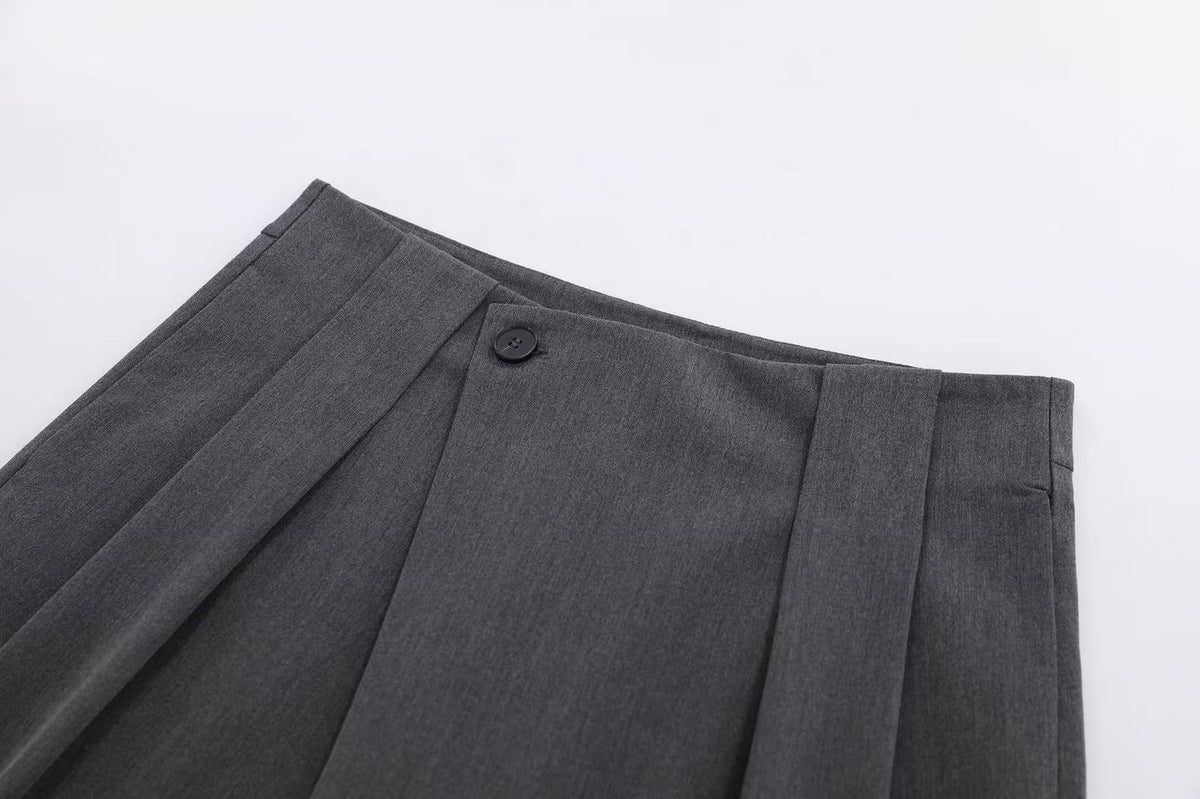 Wrap Front Pleated Wide-Leg Shorts - OMYGOODS