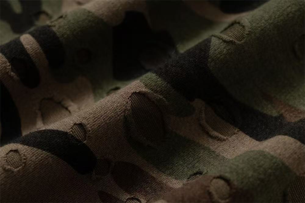 Distressed Camo Sleeveless Tank Top - OMYGOODS