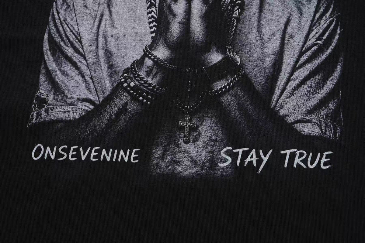 Streetwear Pray Hands Print T-Shirt - OMYGOODS