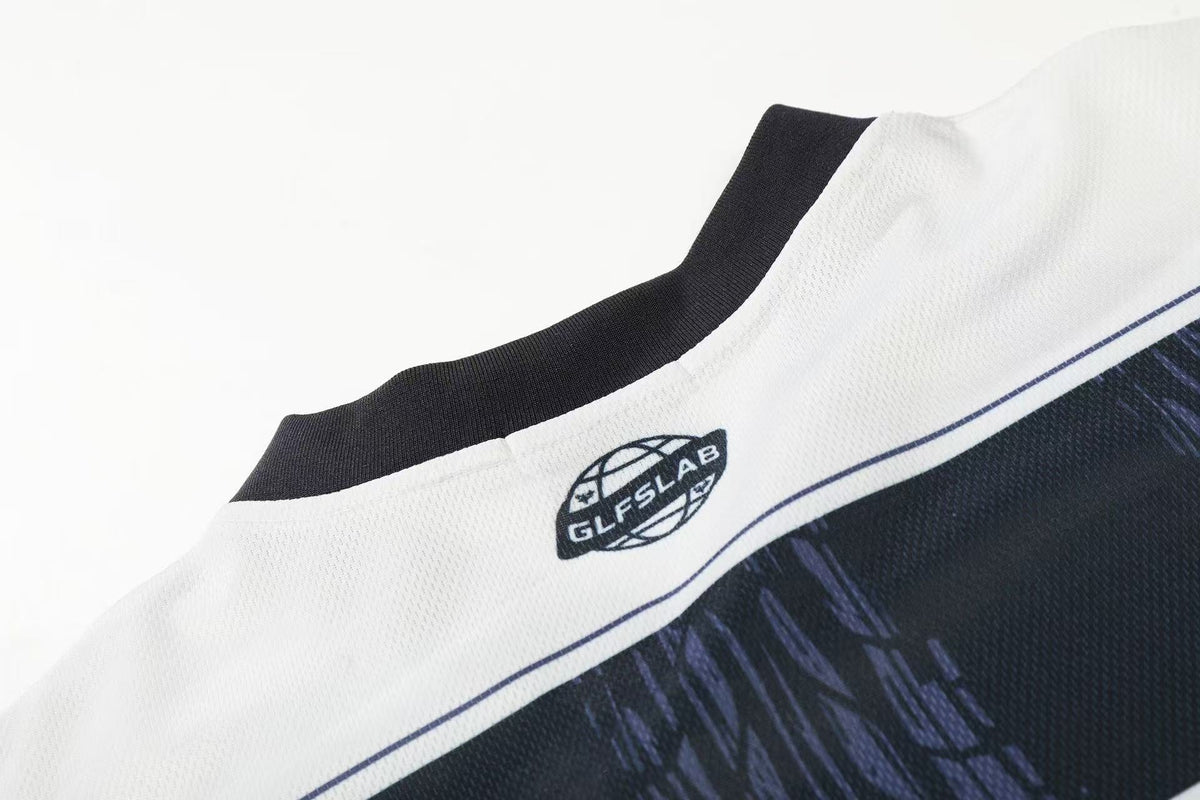 #77 Vintage Graphic T-Shirt - OMYGOODS