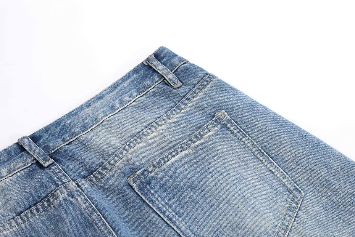 Light-Wash Side Multi-Strap Baggy Jeans - OMYGOODS