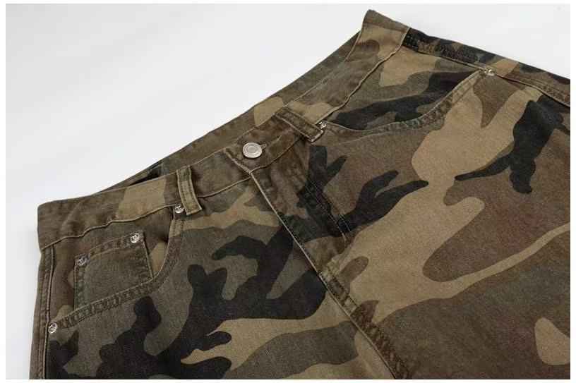 Unisex Vintage Camo Multi-Pocket Wide-Leg Cargo Pants