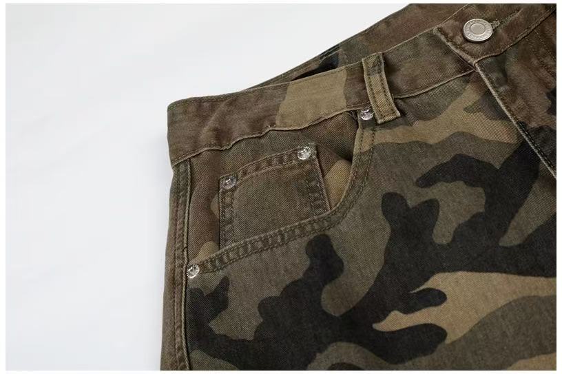 Unisex Vintage Camo Multi-Pocket Wide-Leg Cargo Pants - OMYGOODS