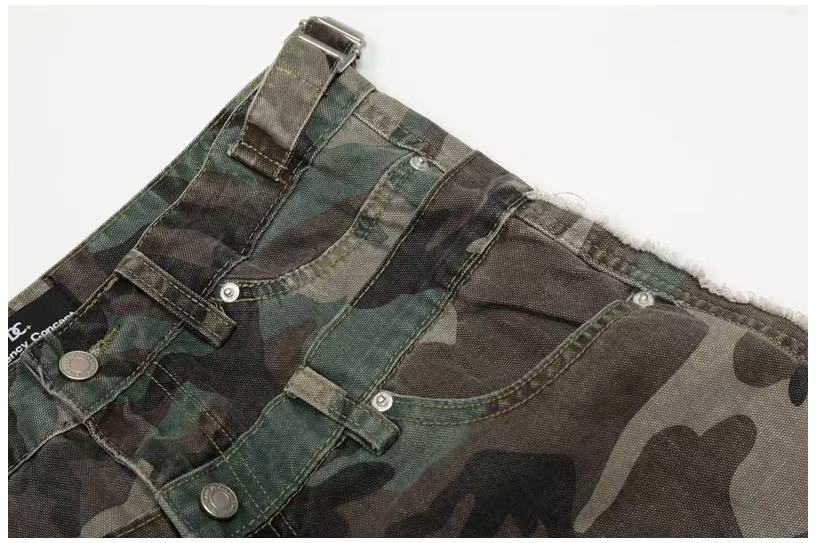 Camo Double Waist Frayed Edge Wide-Leg Cargo Pants - OMYGOODS