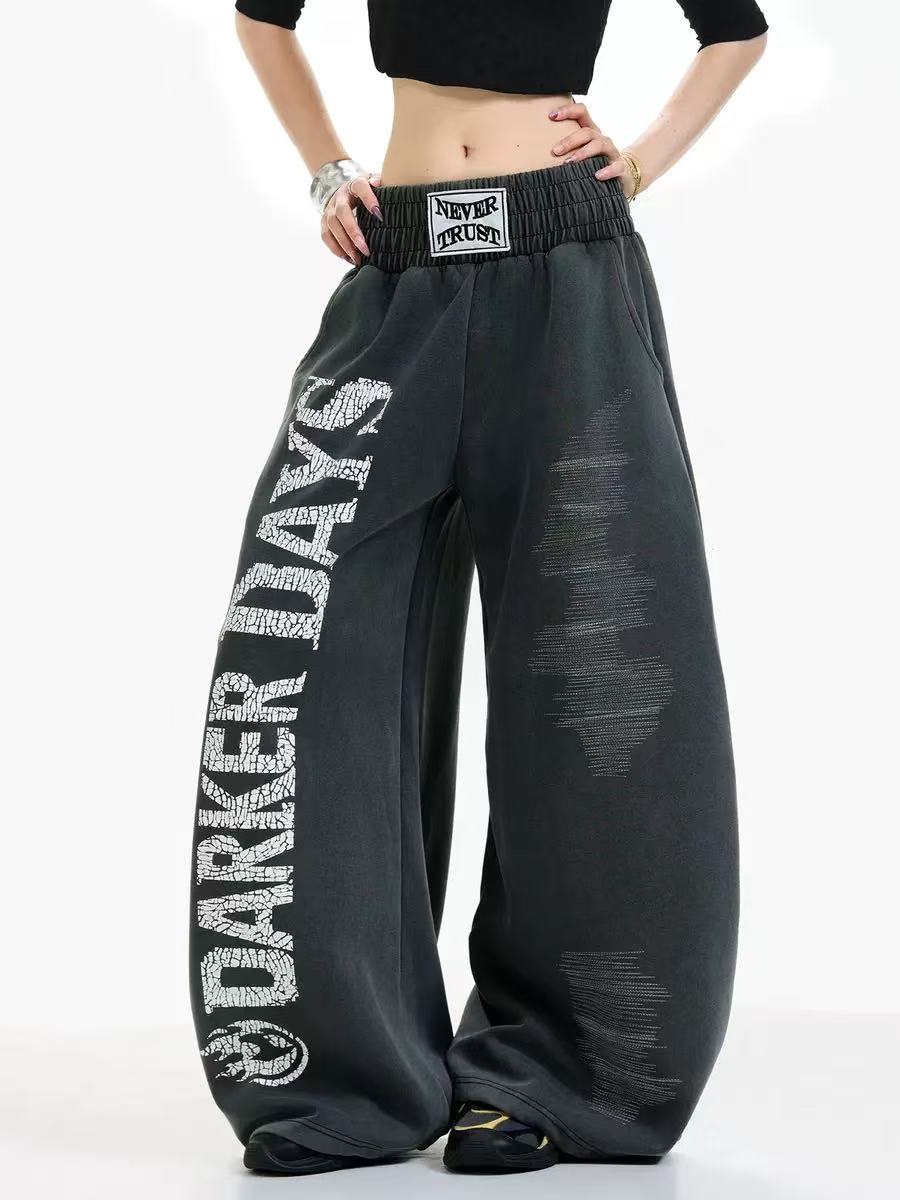 Washed Crackle Letter Baggy Wide-Leg Sweatpants - OMYGOODS