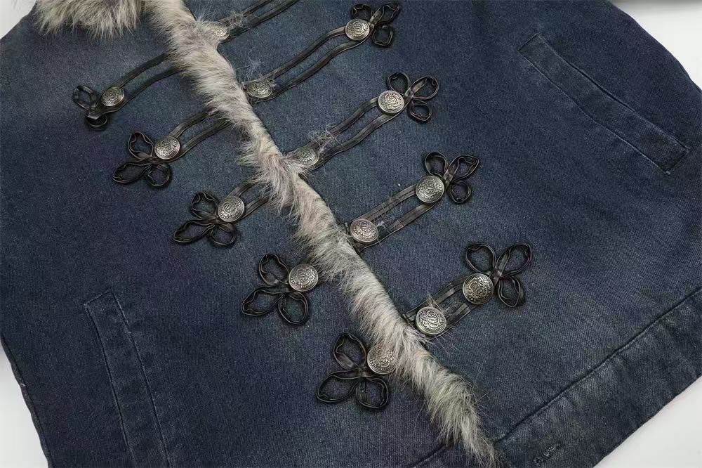 Faux Fur Collar & Frog Toggle Buttons Vintage Washed Denim Jacket - OMYGOODS