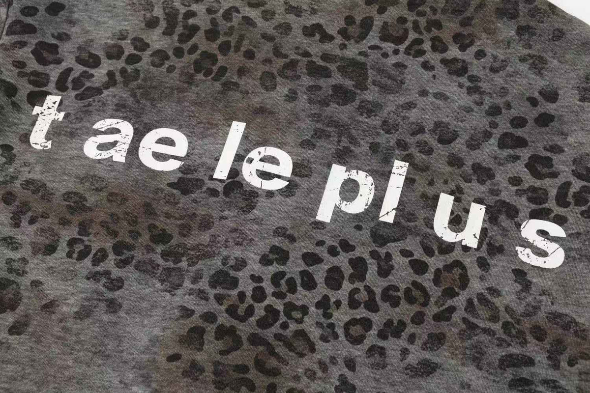 Vintage Leopard Print Graphic Zip-Up Hoodie