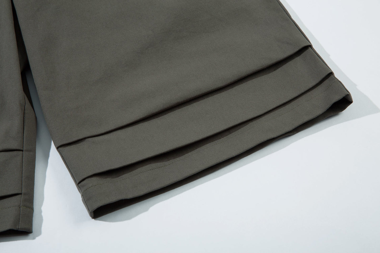 Minimalist Streetwear | Loose Shorts