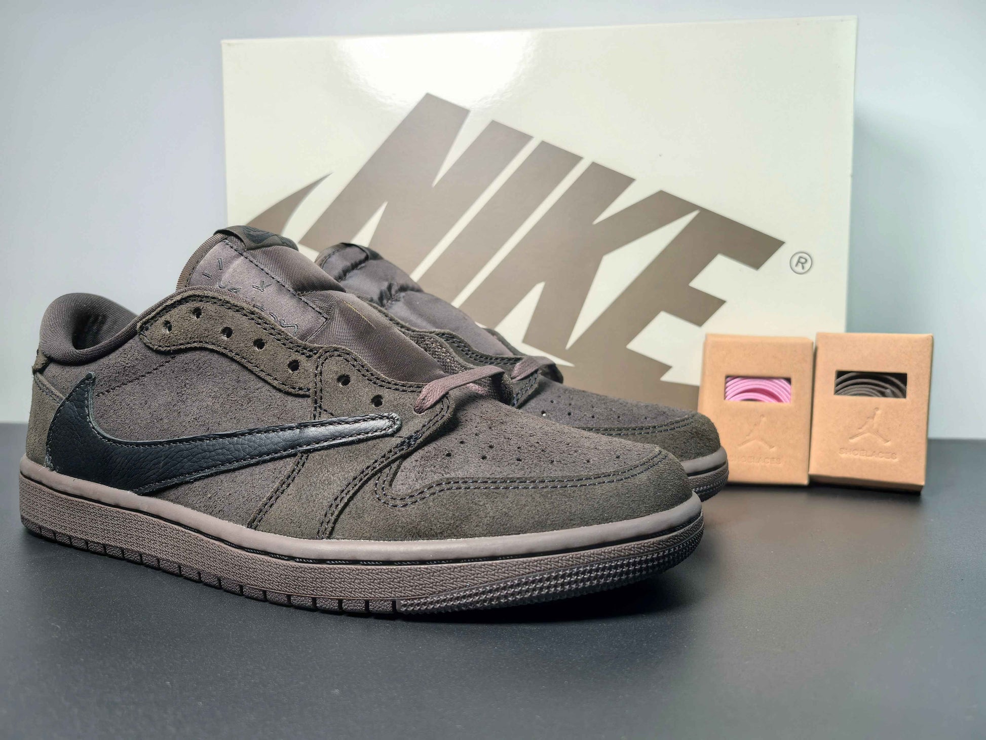 Travis Scott x Air Jordan 1 Low OG: Elevate Your Street Style