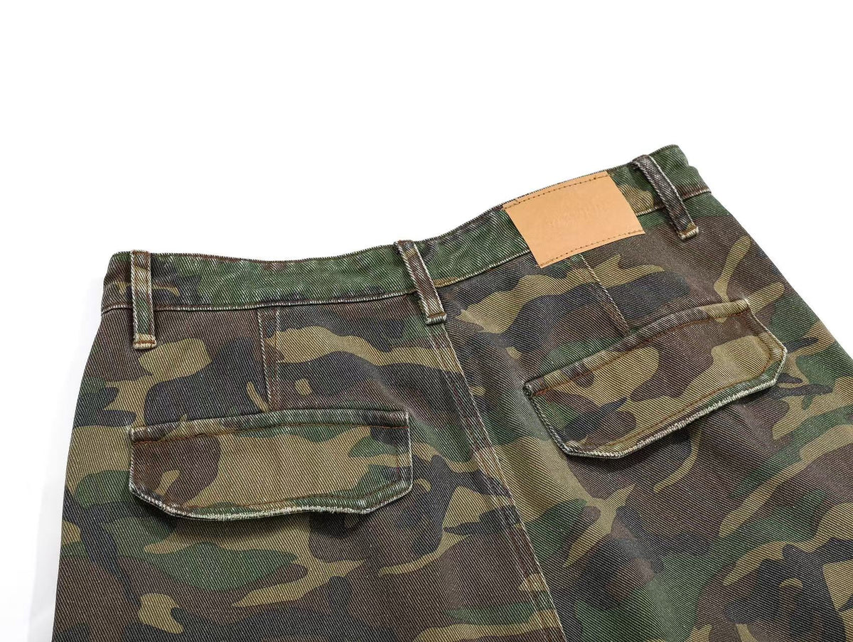 Distressed Camo Cargo Pants - OMYGOODS