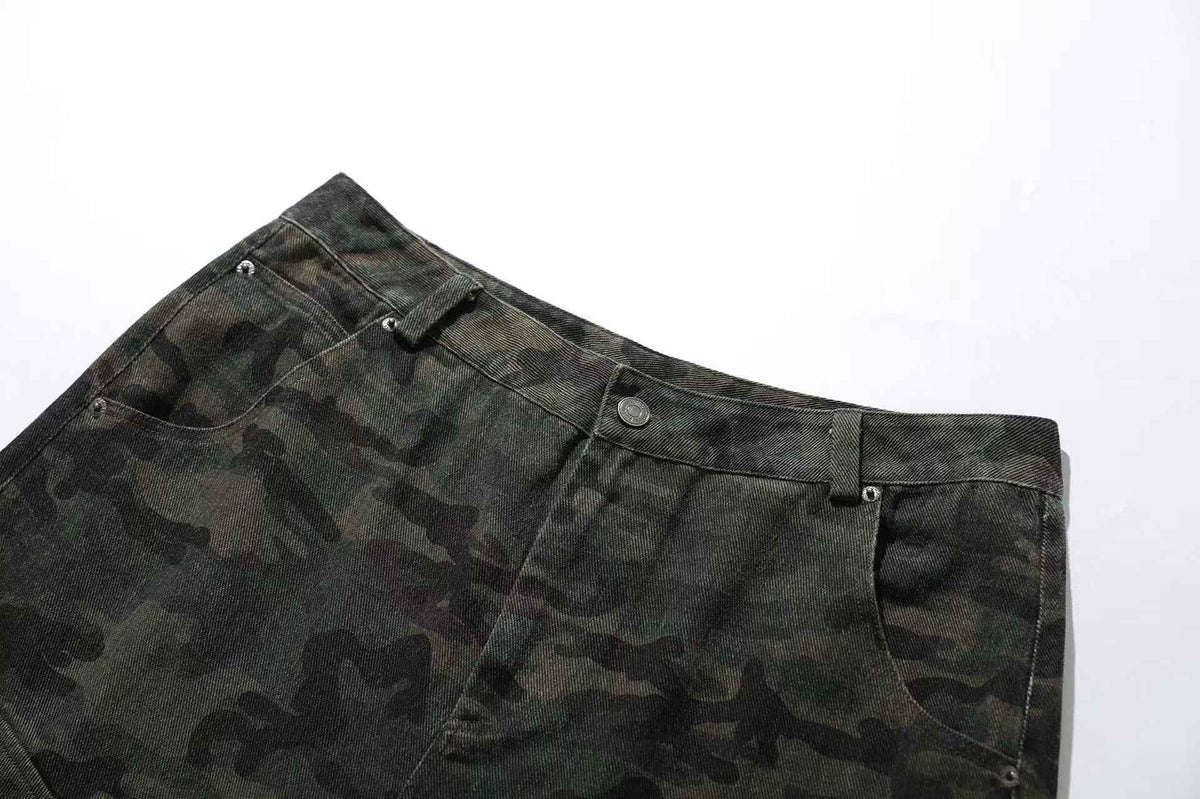 Camo Wide-Leg Knee-Length Jorts