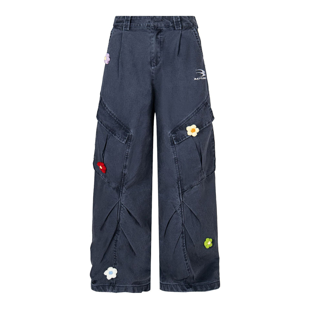 3D floral embroidery | Washed Cargo - OMYGOODS