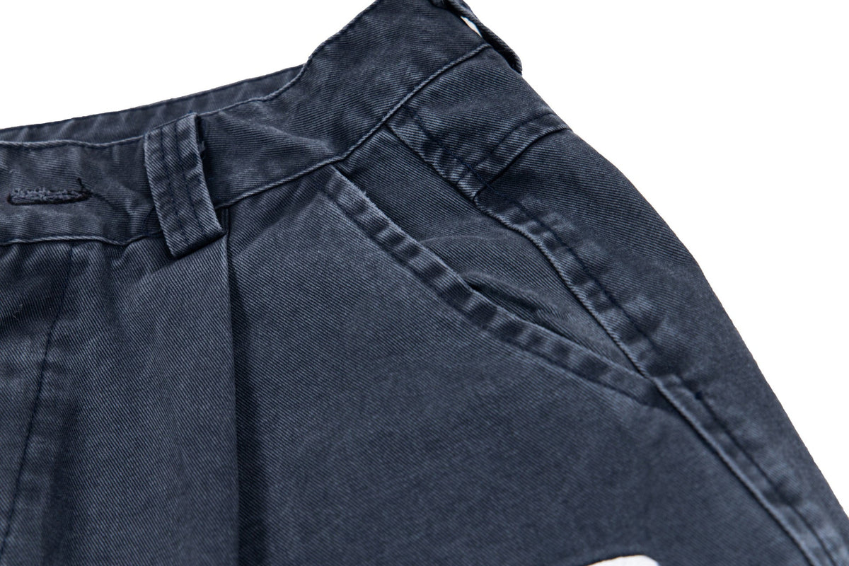 3D floral embroidery | Washed Cargo - OMYGOODS