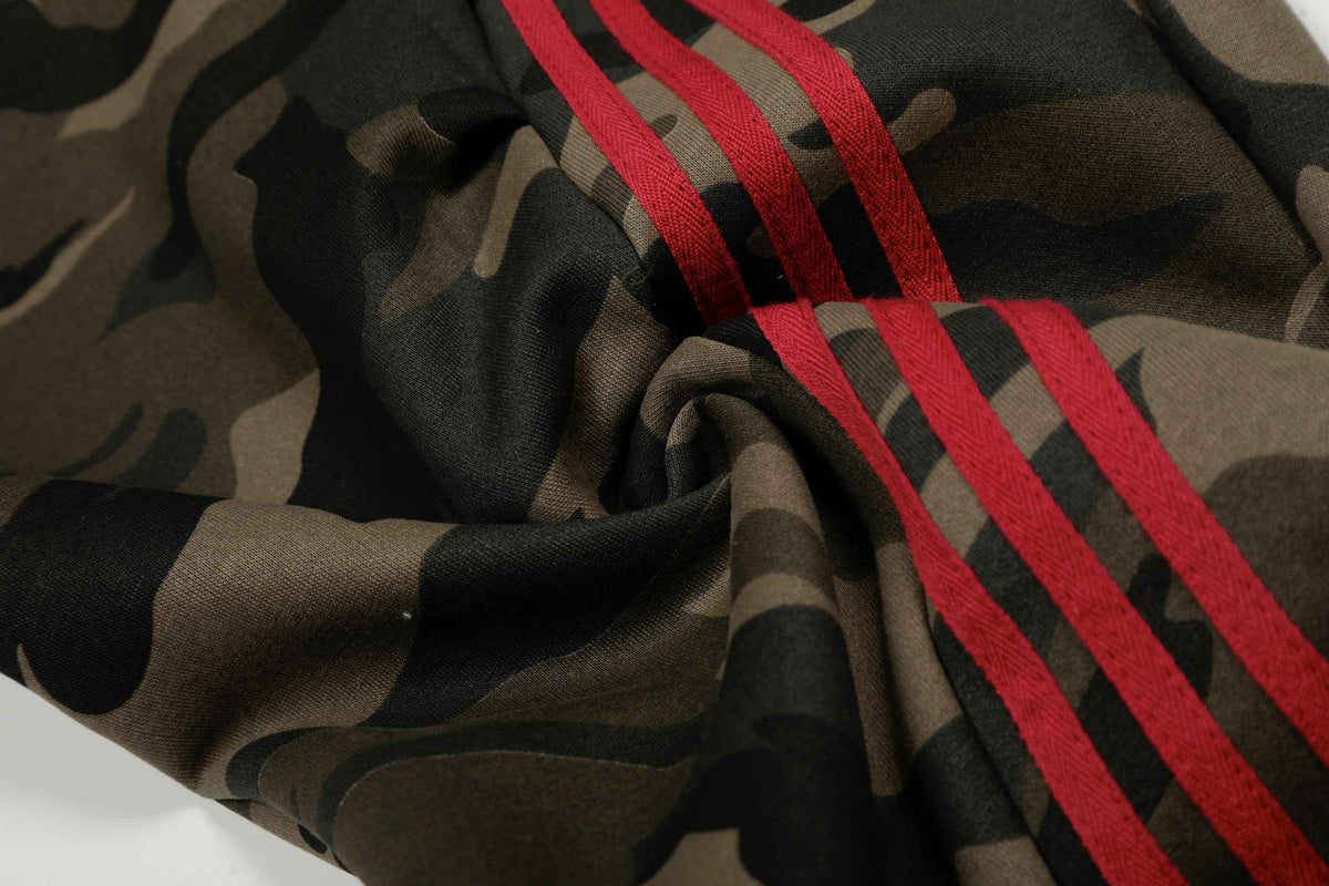 Retro Patchwork Embroidered Camouflage Barrel Pants