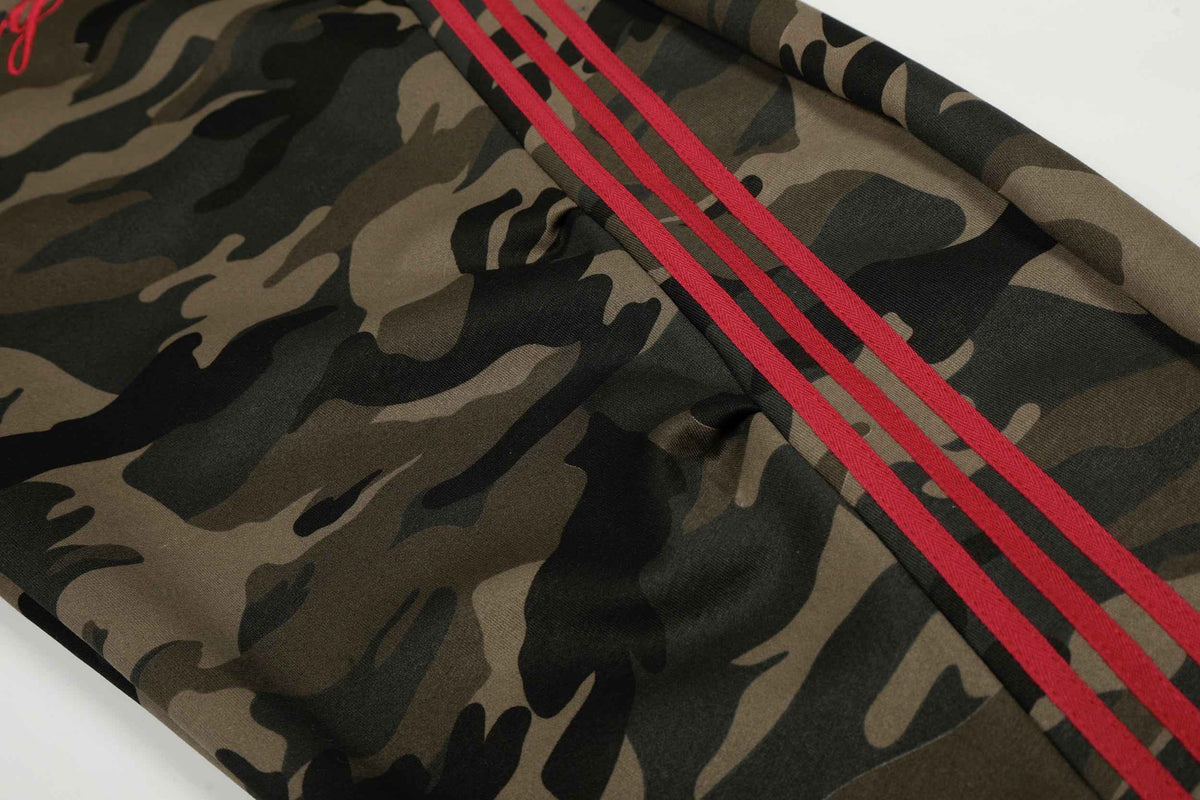 Retro Patchwork Embroidered Camouflage Barrel Pants