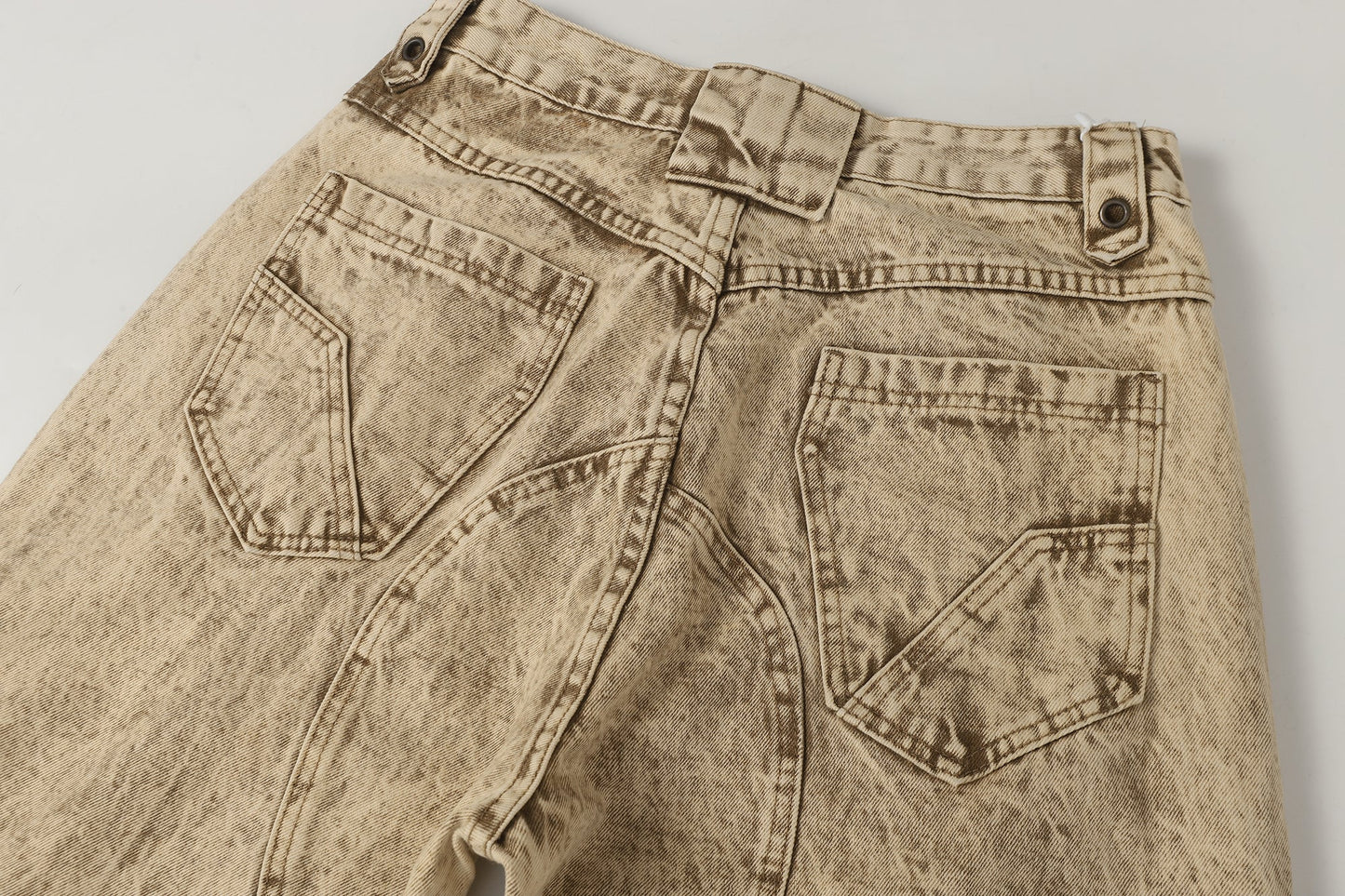 Distressed Raw-Edge Panel Sculpted Wide-Leg Jeans