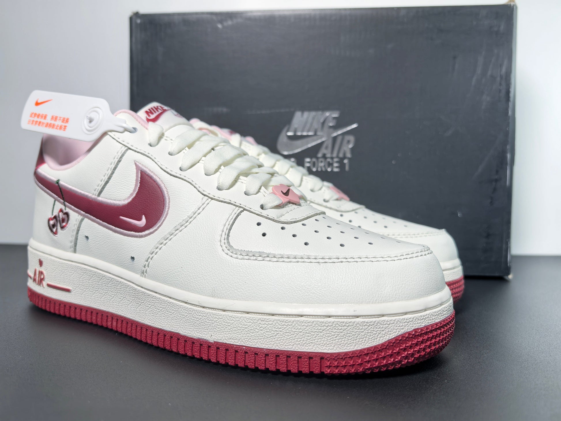 Custom Air Force 1'07 Low Valentine's Day - Luxuryurbanwear