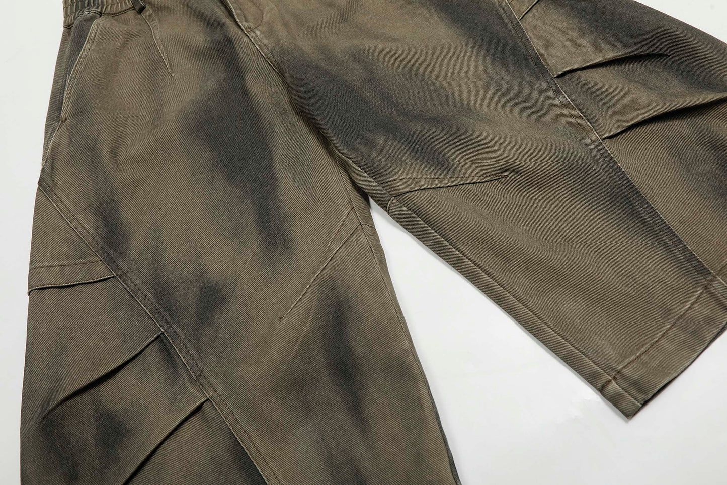 Washed Cargo | Wide-Leg Shorts