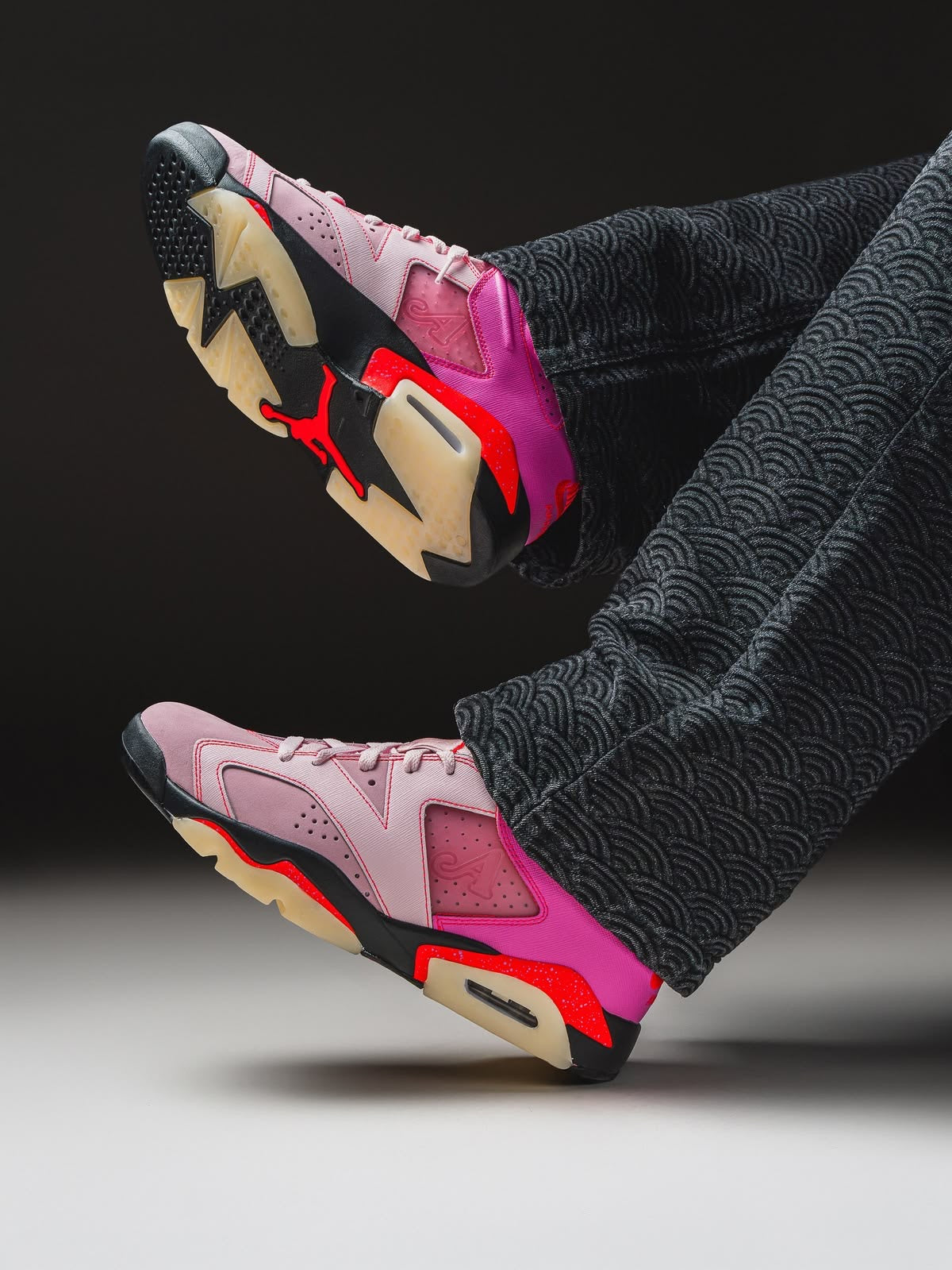 Air Jordan 6 Awake - Iconic Style Meets Modern Comfort