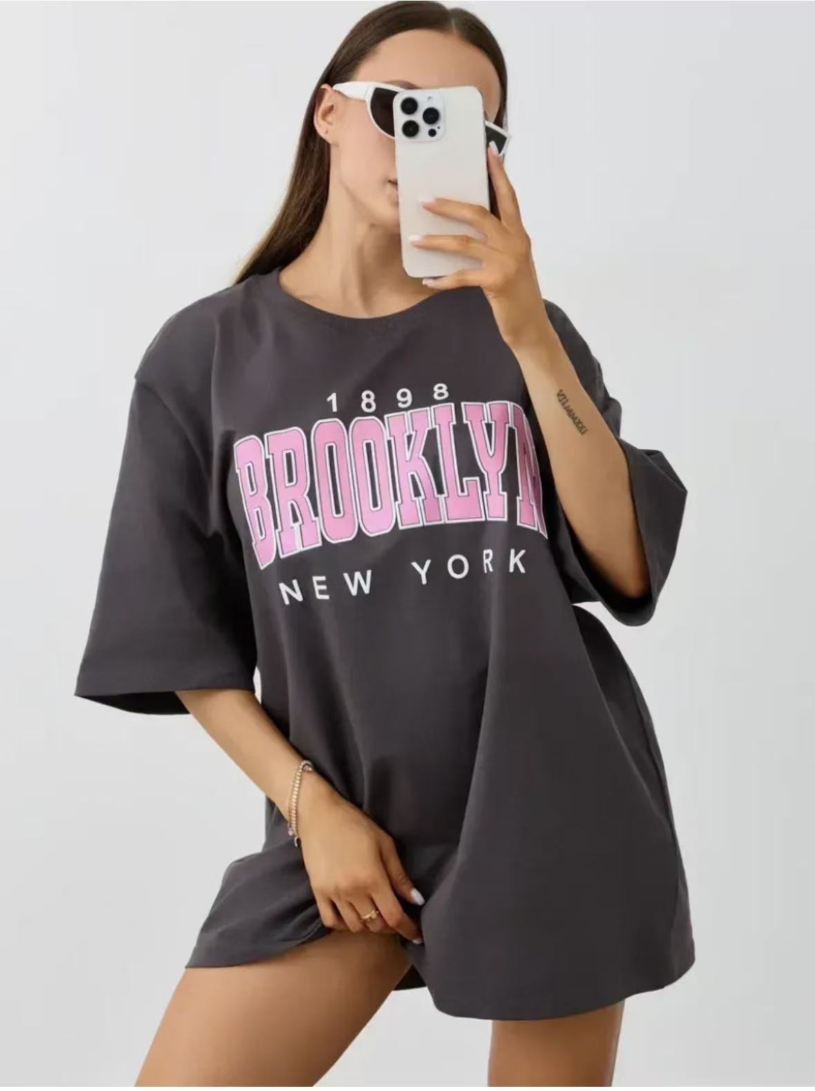 Loose short sleeved top