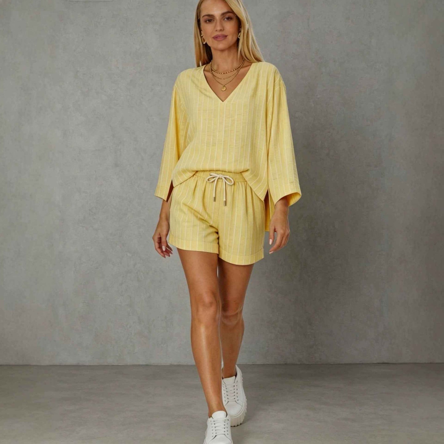 Loose V-neck long sleeved shorts striped set