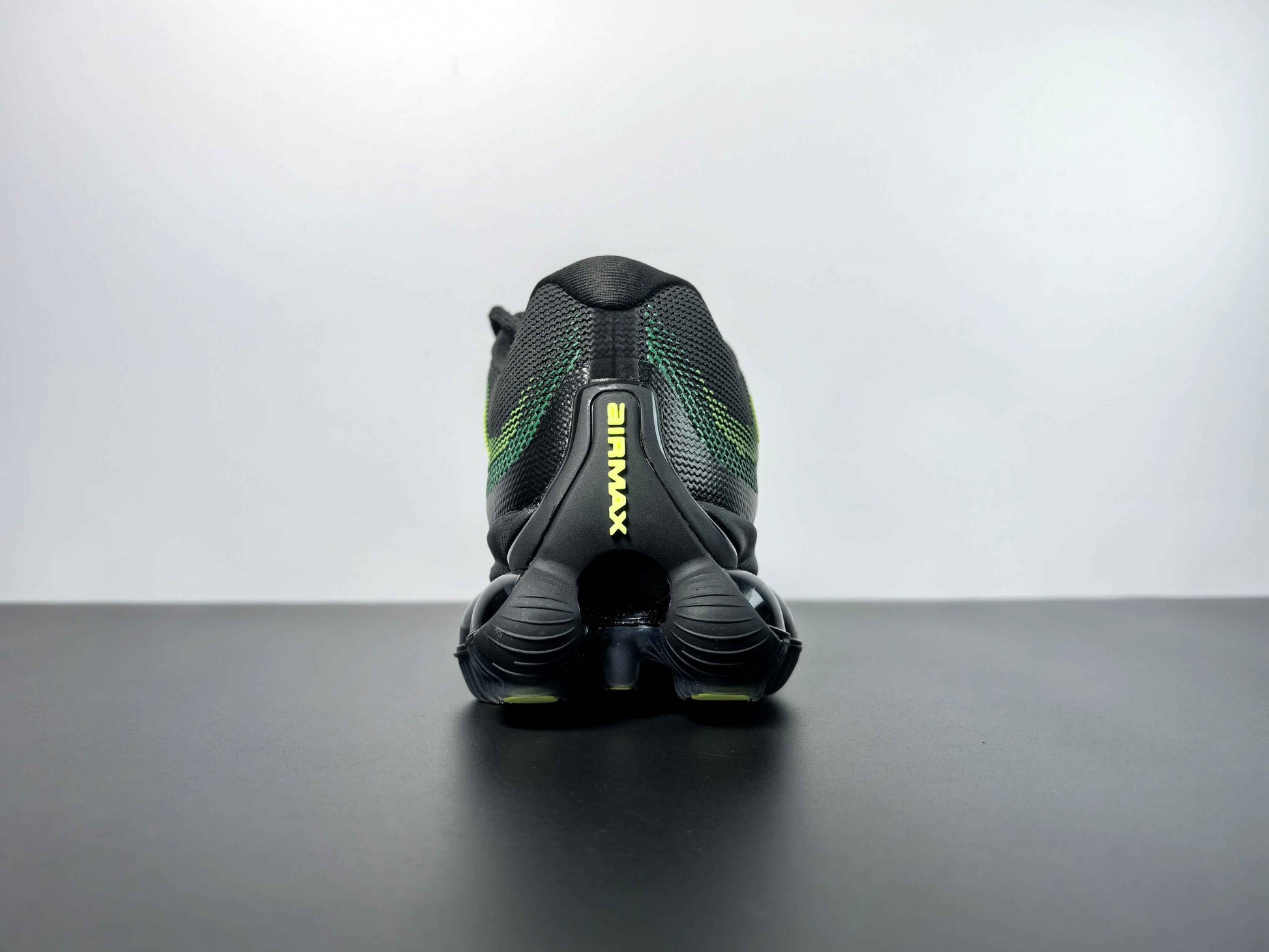 Nike AIR LIQUID MAX