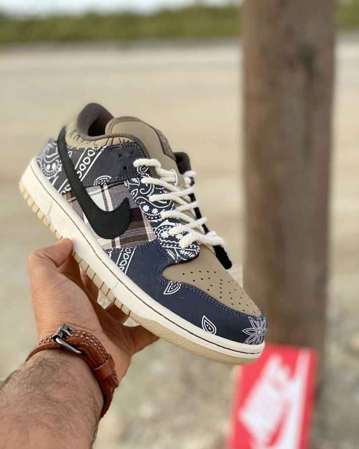 Travis Scott x SB Dunk Low QS 'Cactus Jack' – A Fusion of Style and Culture