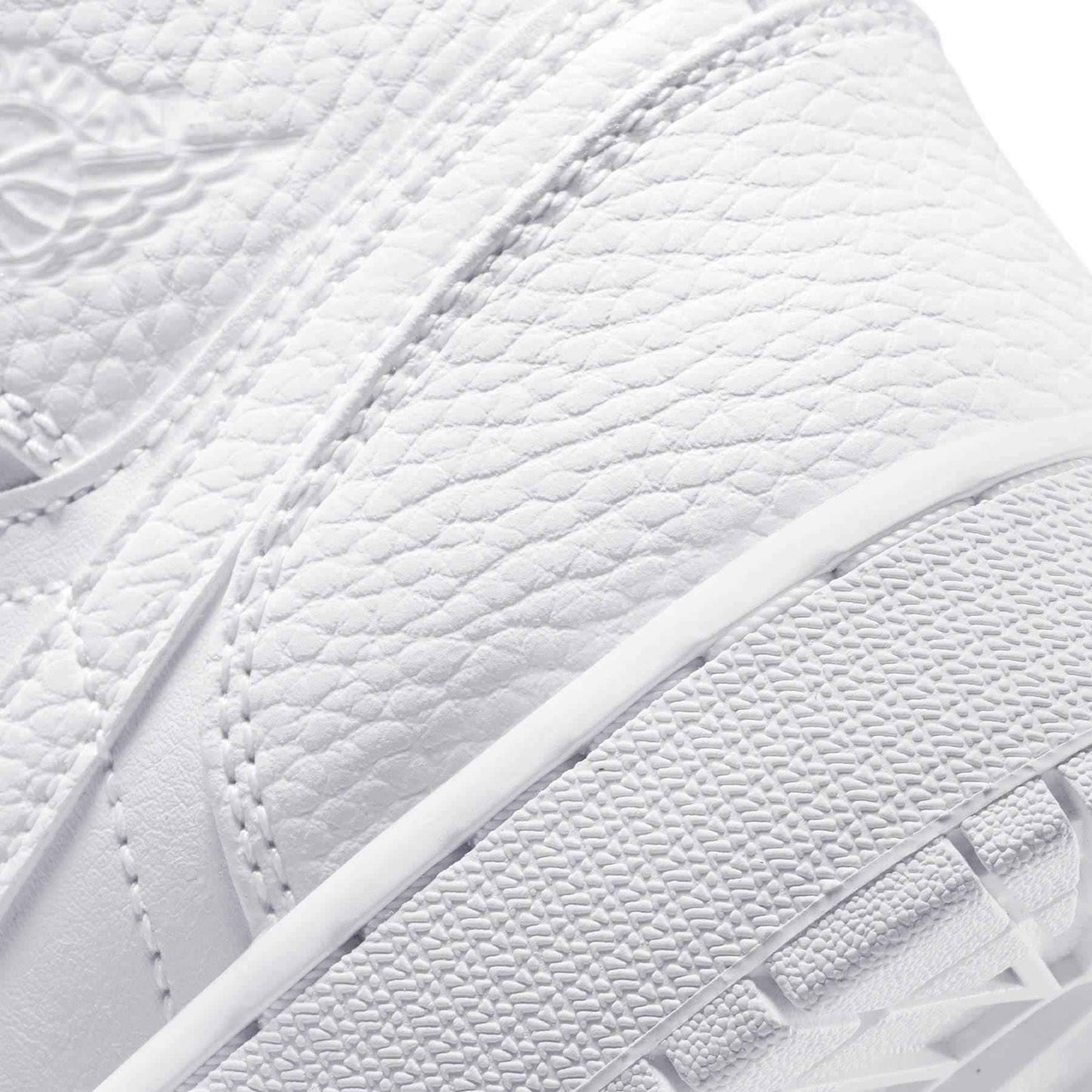 Air Jordan 1 Mid Triple White - Elevate Your Style and Comfort