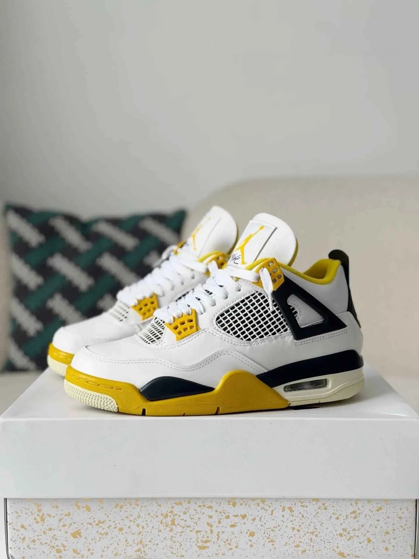 Air Jordan 4 Retro: Vivid Sulfur Sneakers for Bold Style