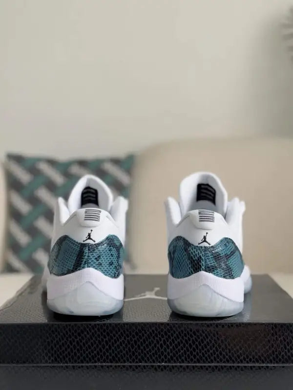 Air Jordan 11 Low “Navy Snakeskin” - OMYGOODS