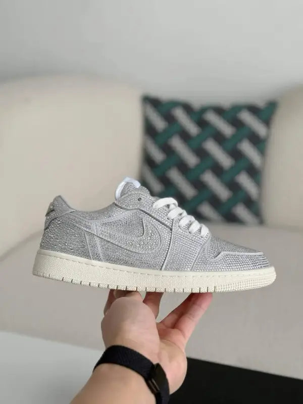 Air Jordan 1 Low “Platinum Sparkle” Silver - OMYGOODS