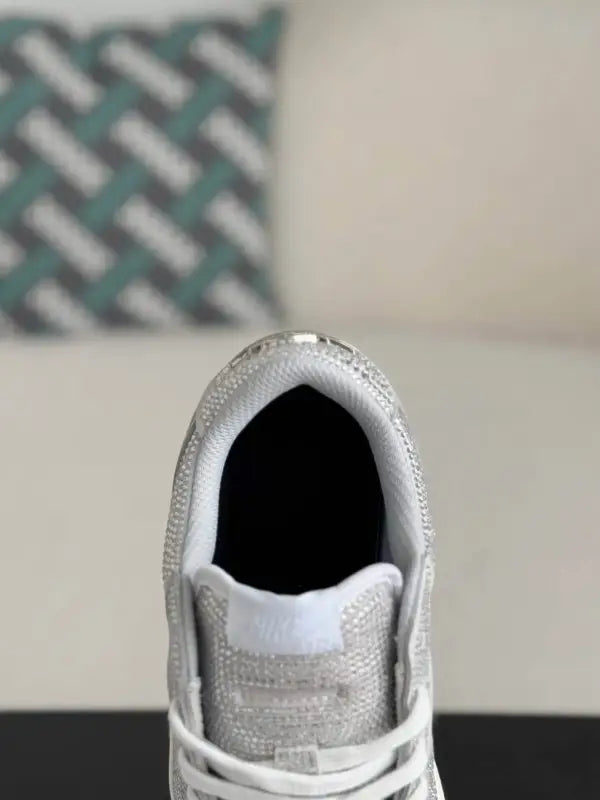 Air Jordan 1 Low “Platinum Sparkle” Silver - OMYGOODS