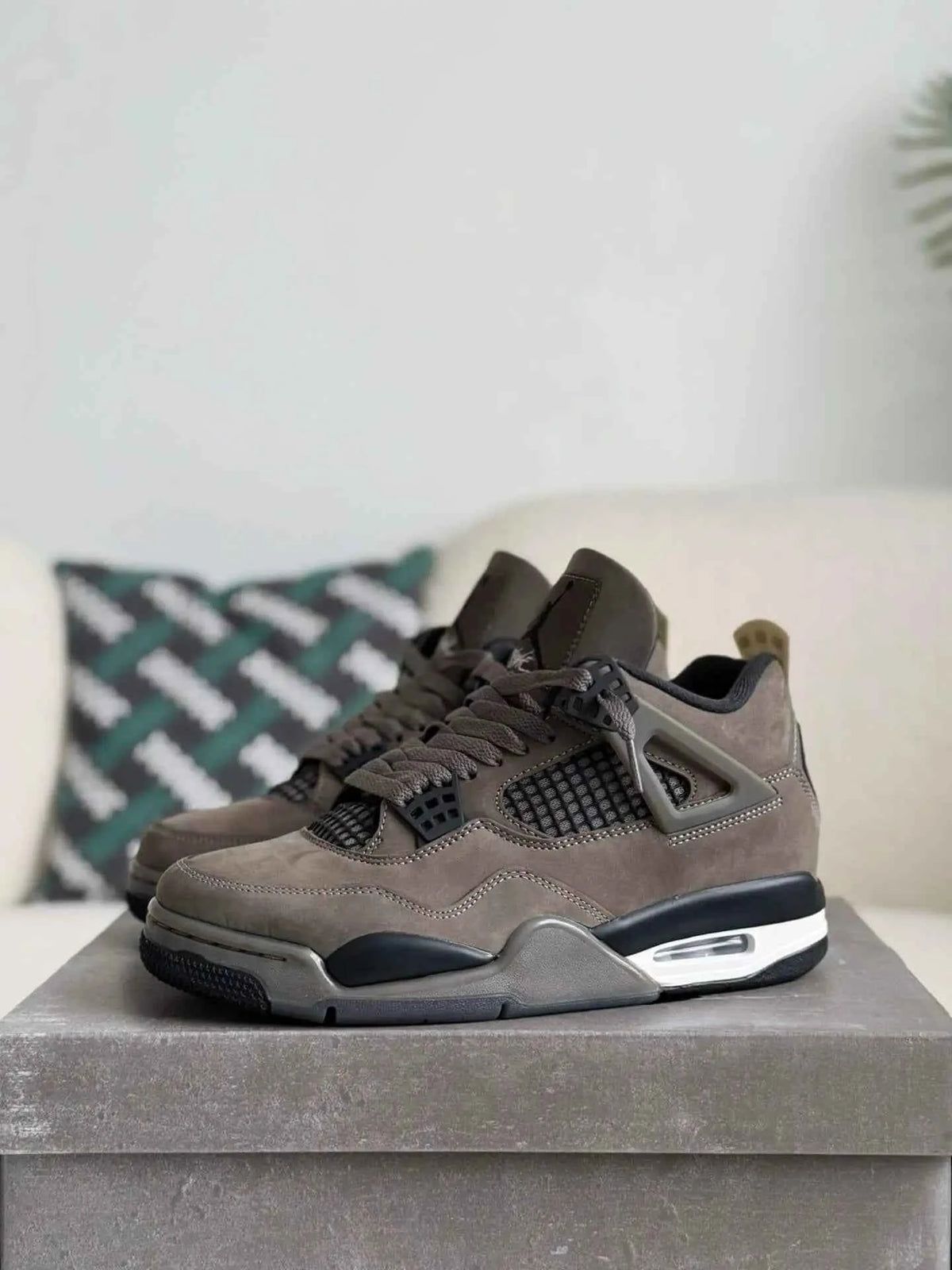 Air Jordan 4 Retro – Cave Stone: Experience Style and Comfort