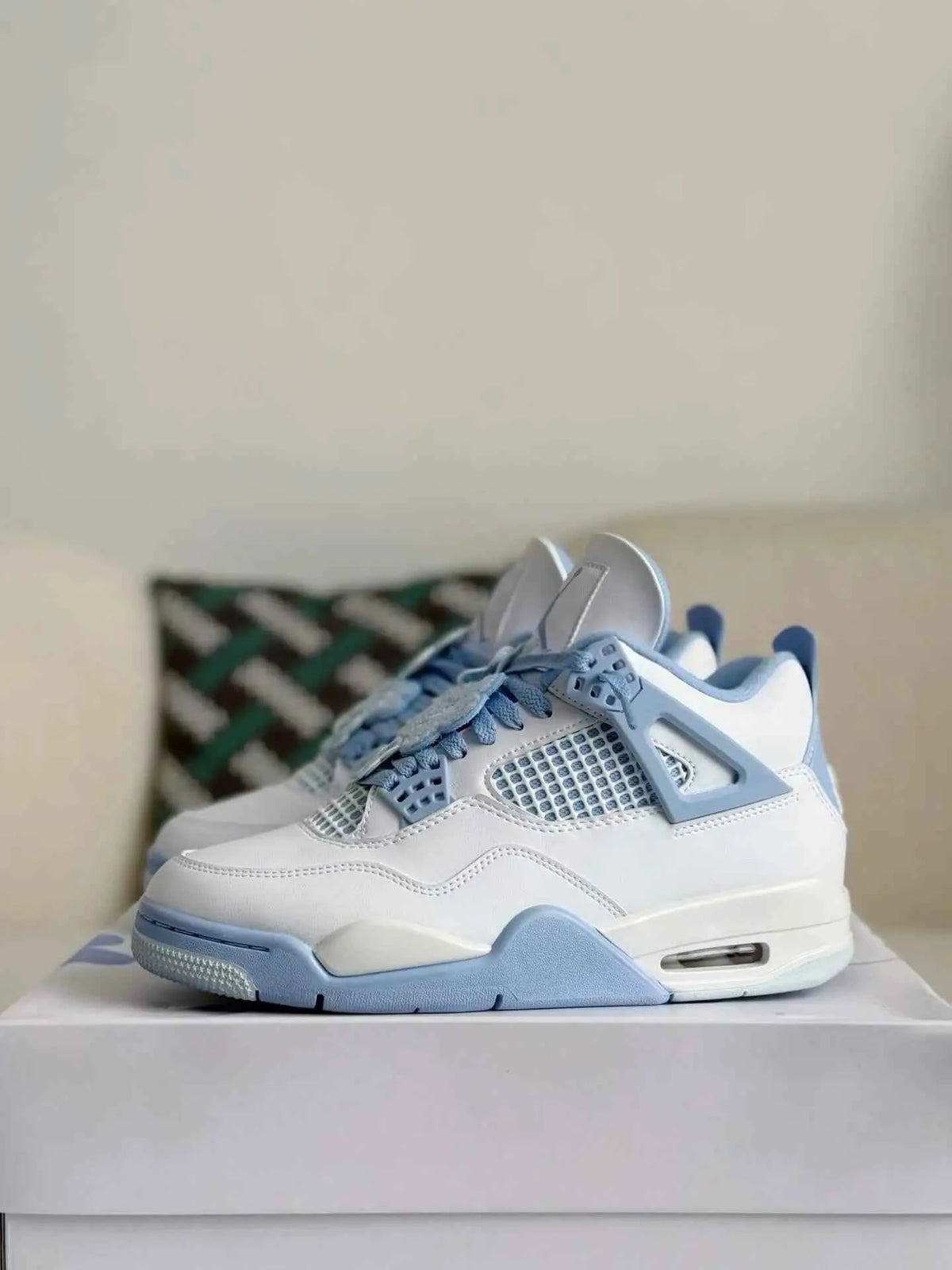 Air Jordan 4 Retro – Forget Me Not in White and Light Blue