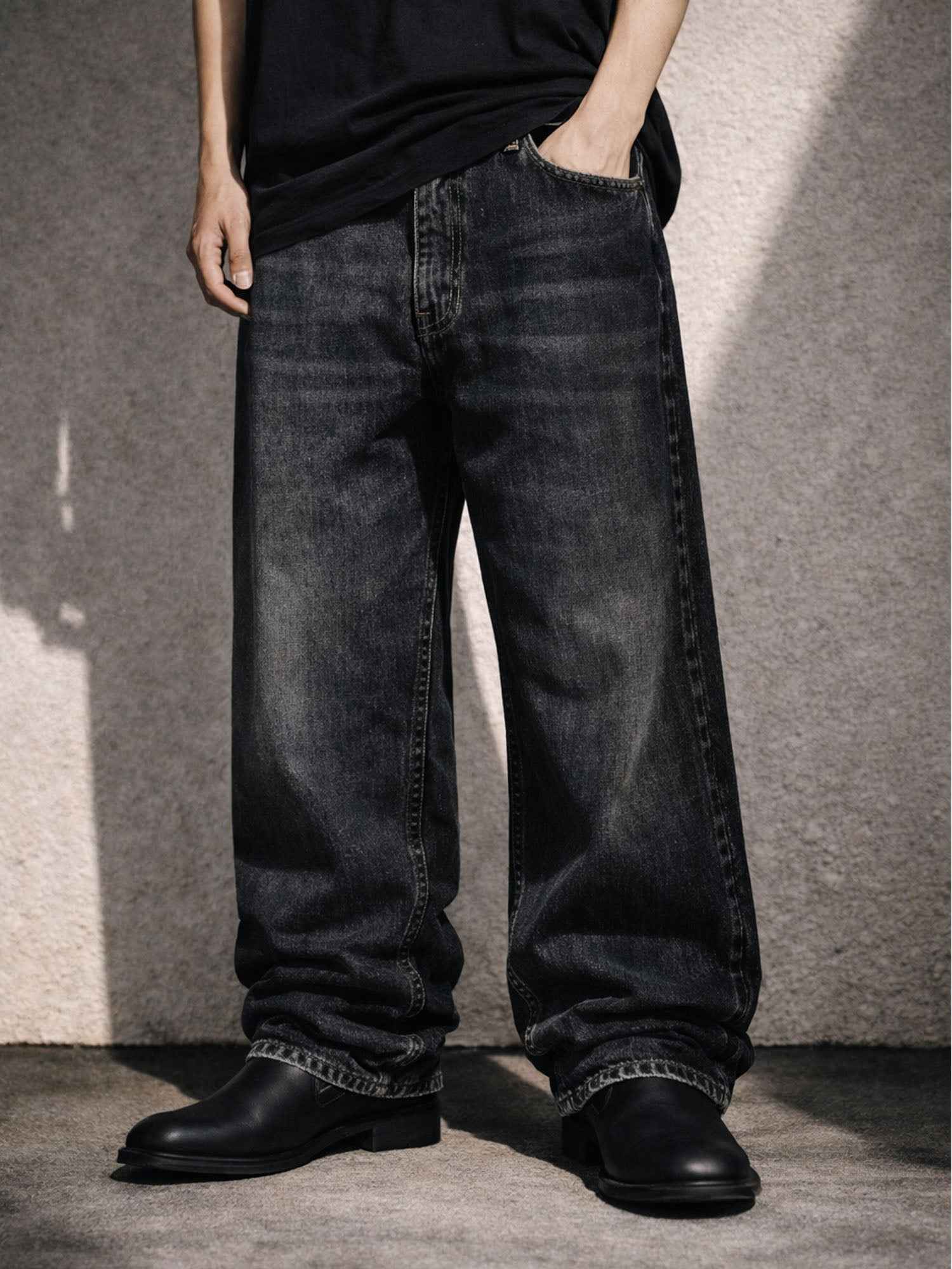 BLACK WASH BAGGY DENIM