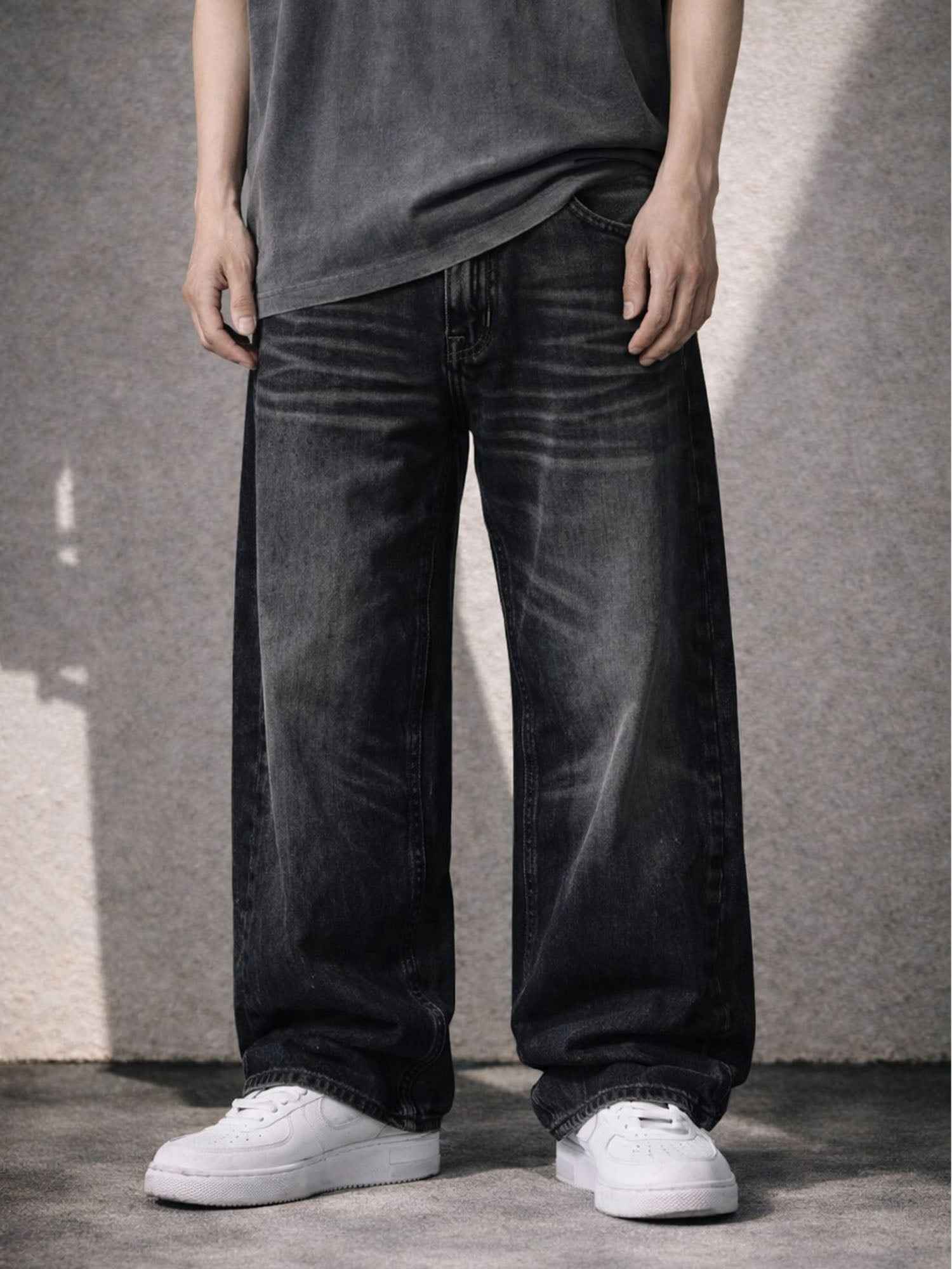 NOIR BAGGY DENIM